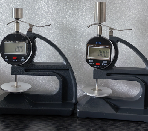 数显台式测厚规